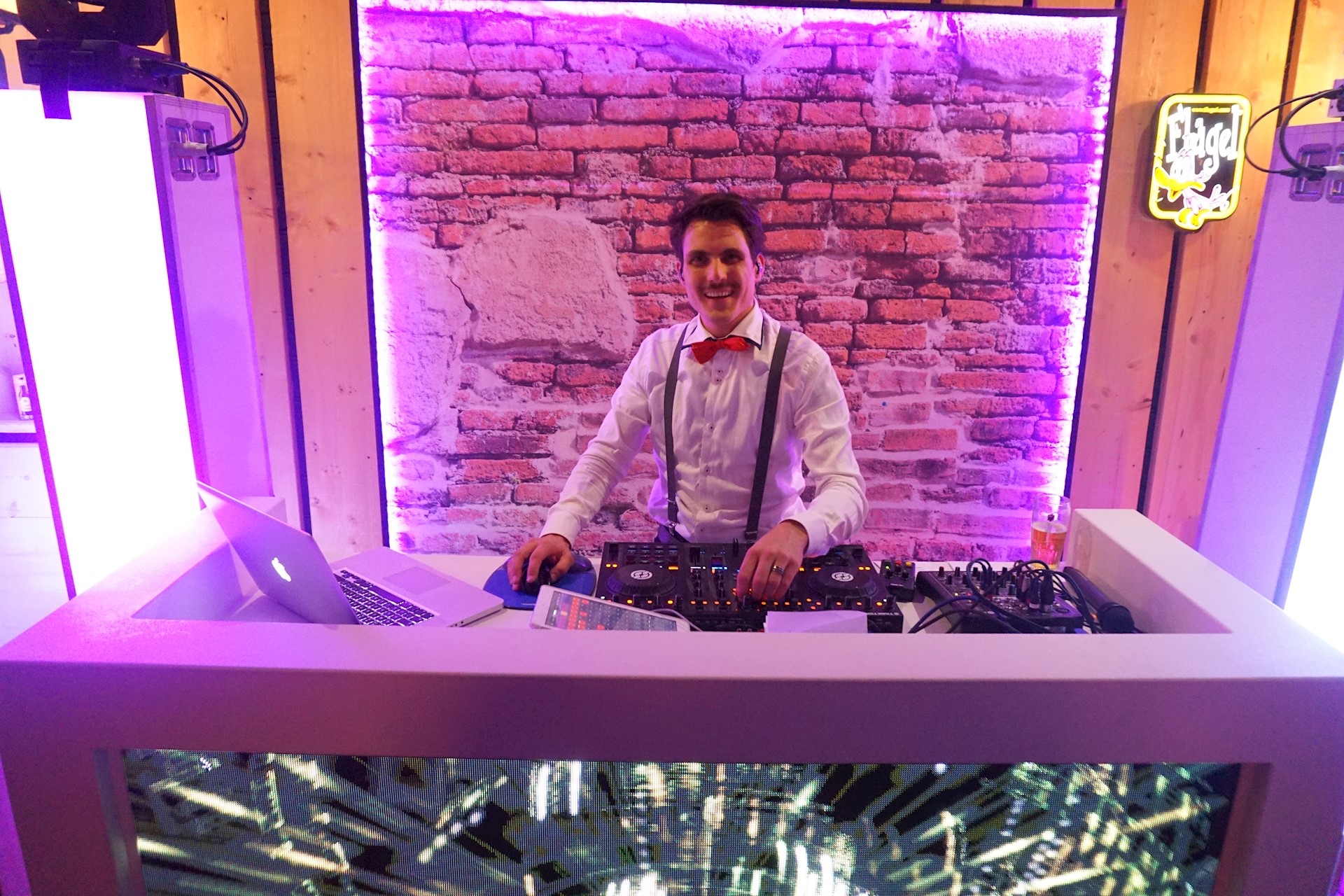 Vriendelijke DJ Rutger