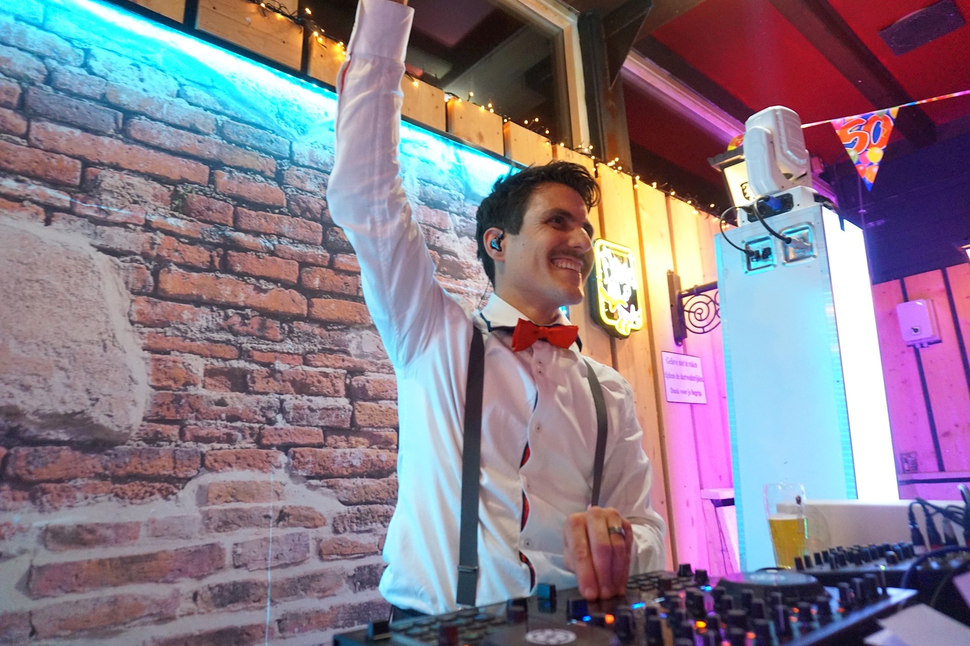 Vriendelijke DJ Rutger