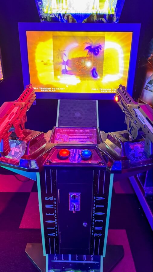 Leusden Lounge en borrel ruimte voor kinderfeestjes en familiedagen en familiefeesten met klassieke games en bar